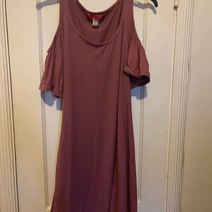 Cold-Shoulder Scoop Neck Dress in Mauve